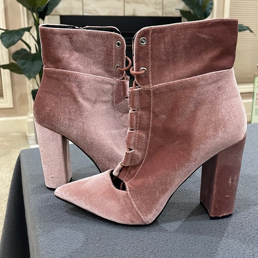 Pink bootie size 9 worn once from Miss Lola